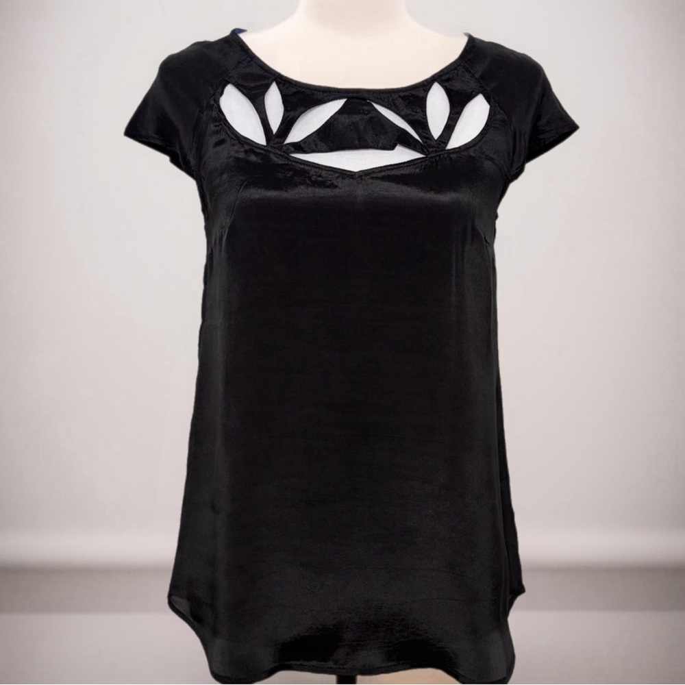 Maeve Anthropologie Petal Cut Out Silky Short Sleeve Blouse Size 2